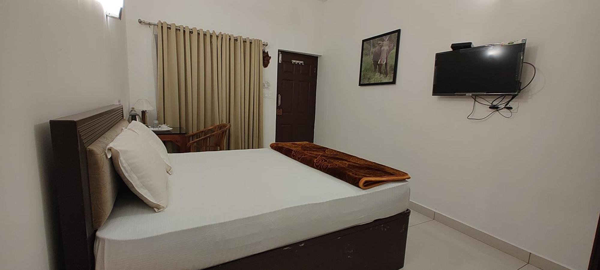 Athirapilly On The Rocks Hotel Атхирапали Екстериор снимка